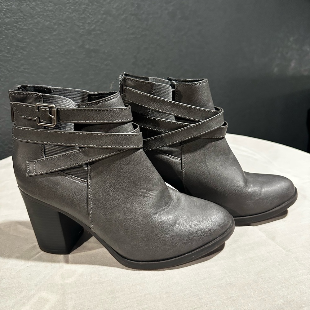 Elegant Charcoal Ankle Boots with Strap Detail